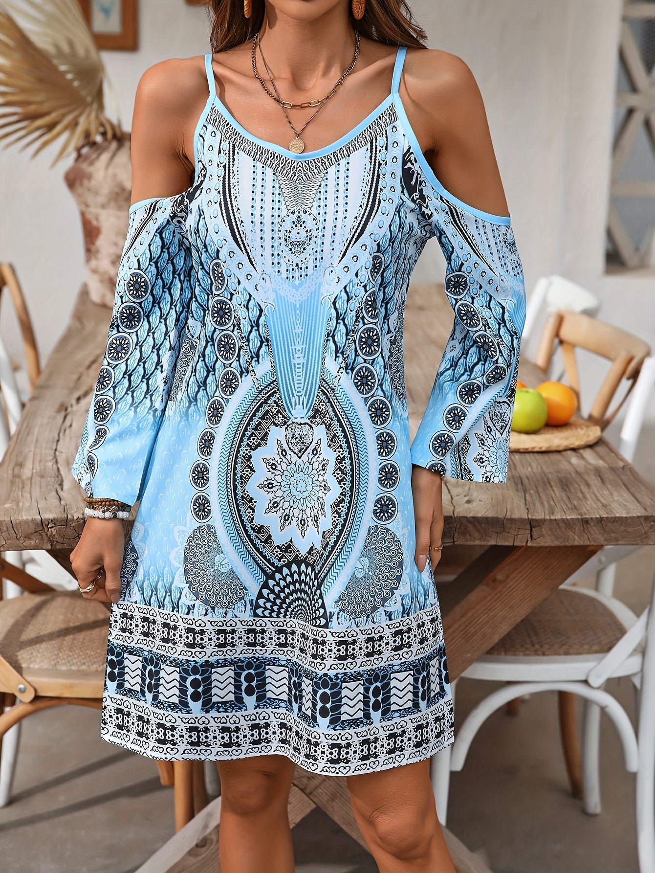 Soleandra™ – Robe Bohème Chic Mi-Longue à Imprimé Vintage Sans Manche Été