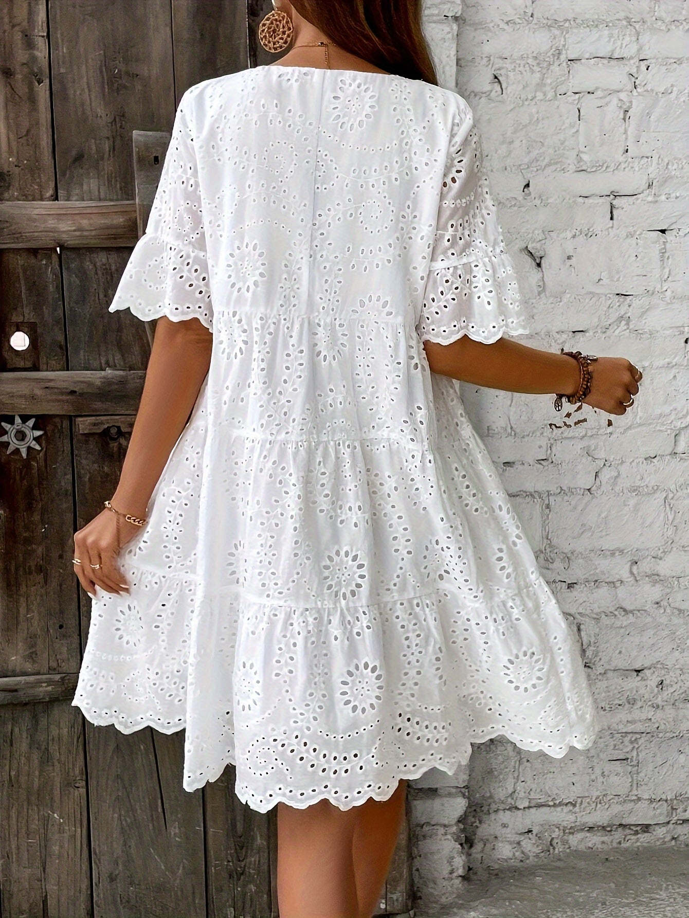 Solevia™ – Robe Femme Été Mi-Longue Chic à Manches Courtes & Dos Évidé