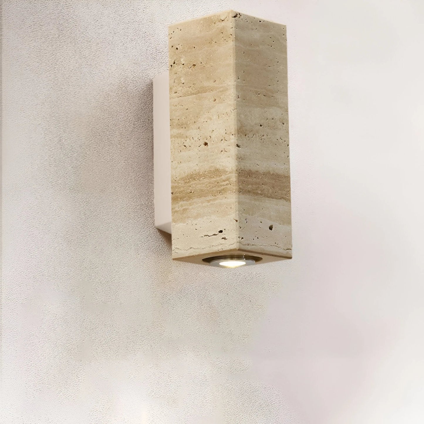 StoneLuxe™ – Applique Murale Design en Travertin Éclairage Chaleureux