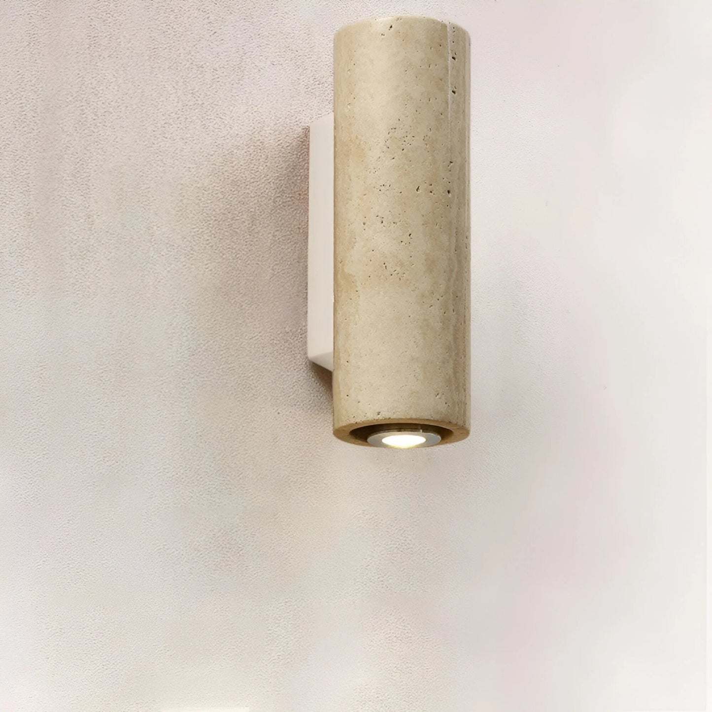 StoneLuxe™ – Applique Murale Design en Travertin Éclairage Chaleureux