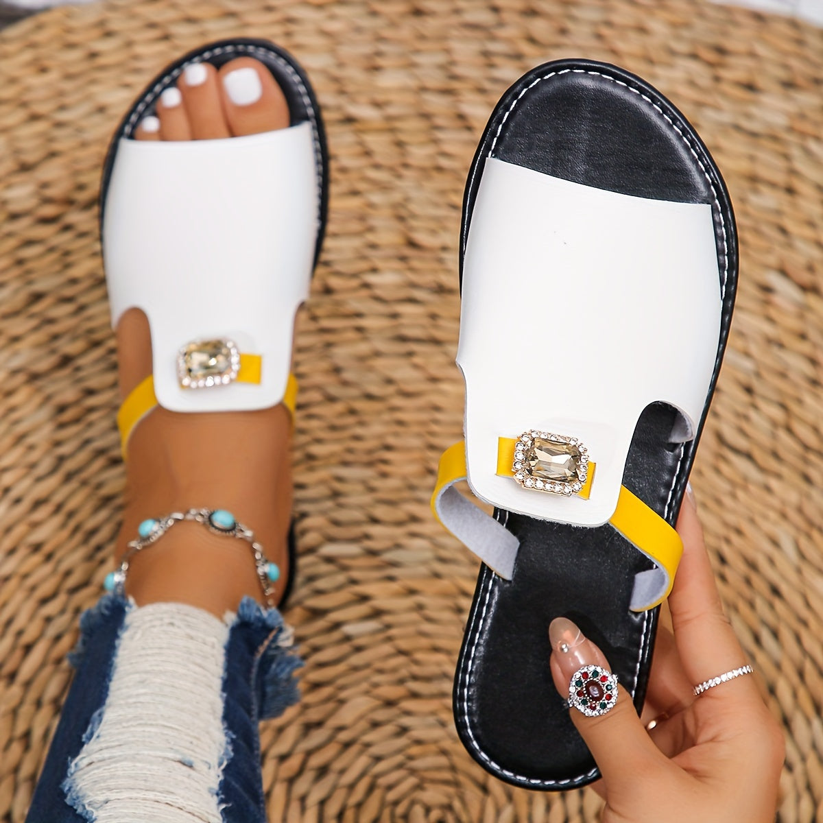 Strassia™ – Sandales Plates Femme Chic et Confortables à Strass