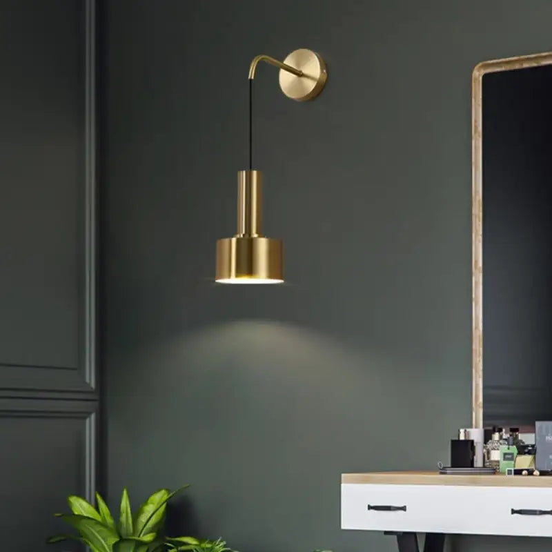 Suspira™ – Applique Murale Suspendue Noire & Dorée Moderne avec Lumière Chaude