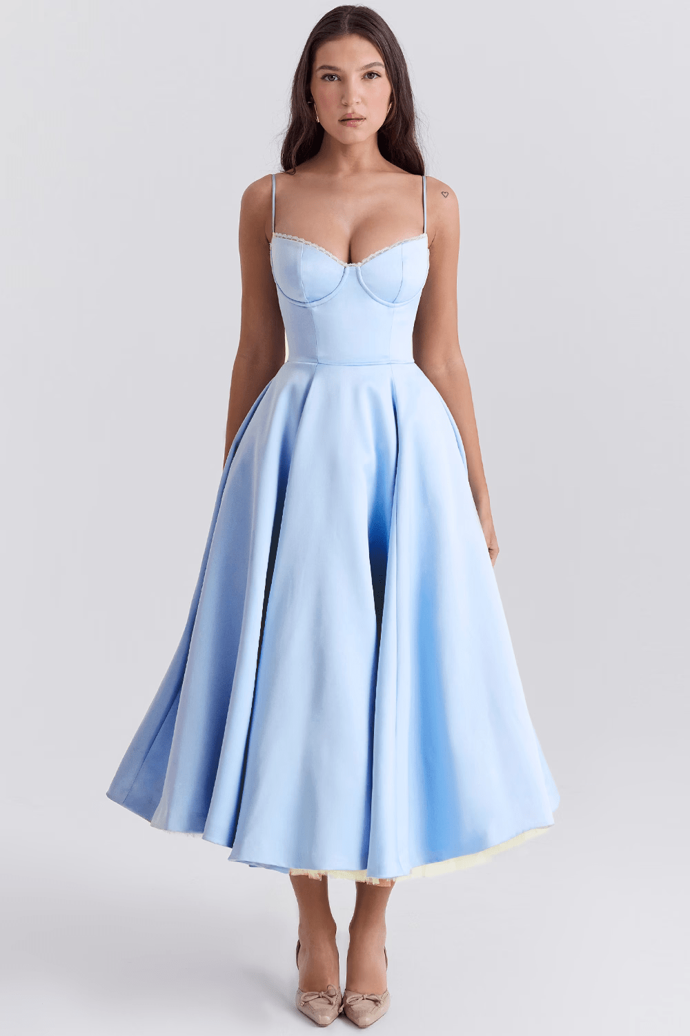 Velvessa™ – Robe Évasée en Satin de Soirée Longue Chic Élégance et raffinement