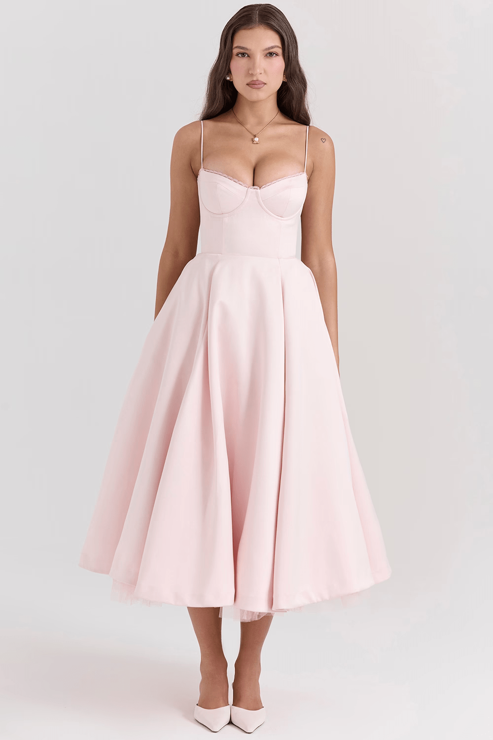 Velvessa™ – Robe Évasée en Satin de Soirée Longue Chic Élégance et raffinement