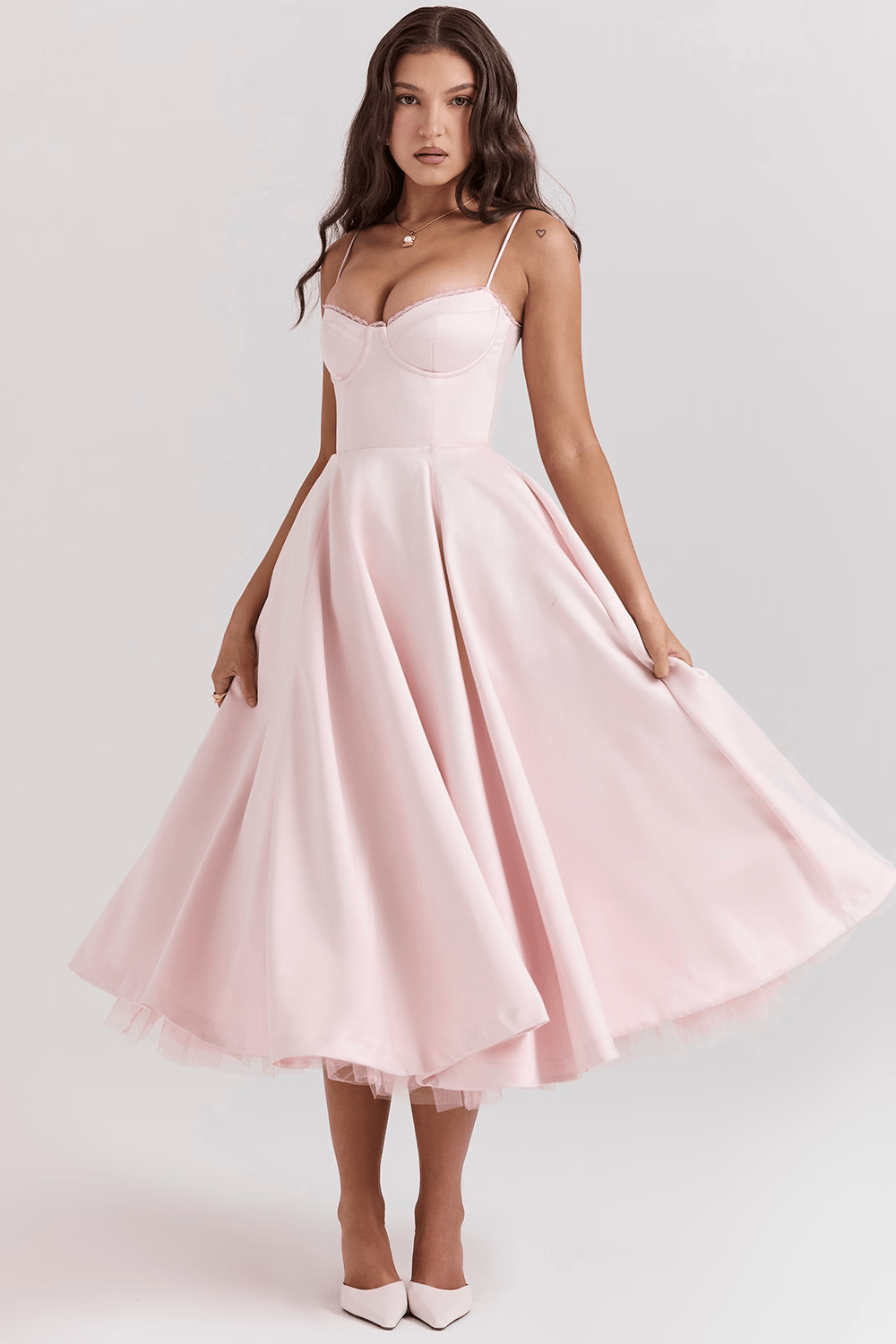 Velvessa™ – Robe Évasée en Satin de Soirée Longue Chic Élégance et raffinement