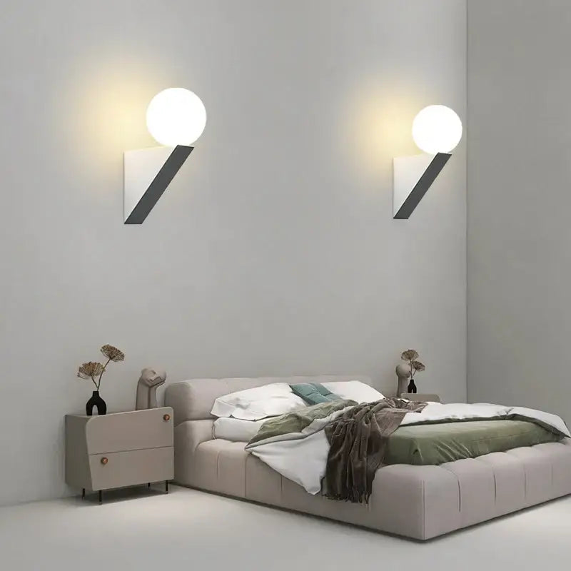 Voitia™ – Applique Murale LED Noire & Blanche Moderne avec Intensité Réglable