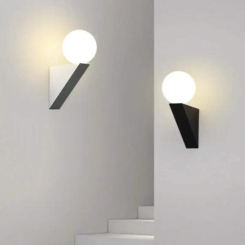 Voitia™ – Applique Murale LED Noire & Blanche Moderne avec Intensité Réglable