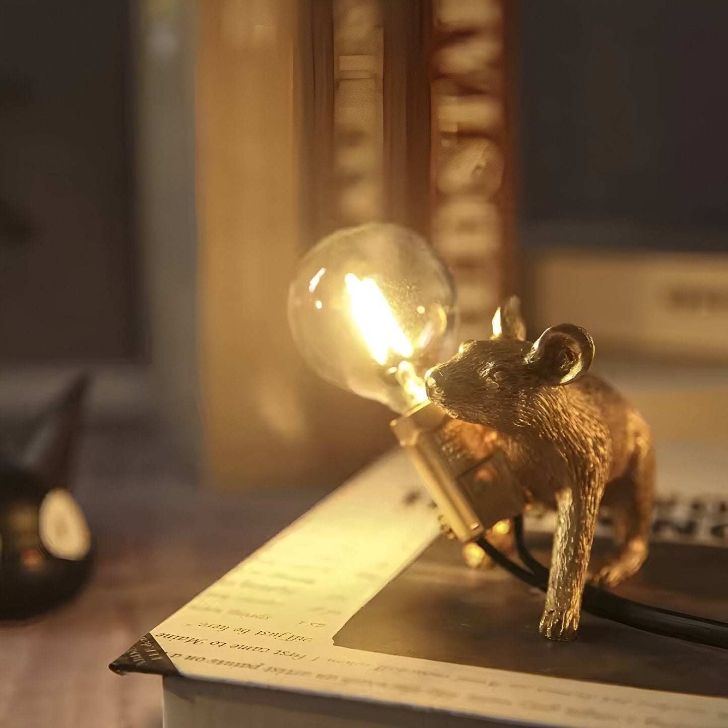 WhiskerGlow™ – Lampe de Table en Forme de Souris avec Éclairage Doux