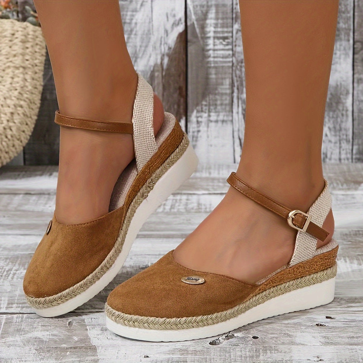 Zanira™ – Sandales Compensées Femme Chic et Confortable à Bout Fermé Été