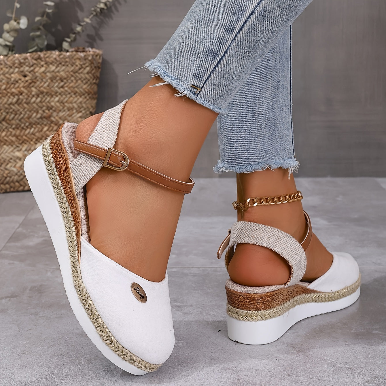 Zanira™ – Sandales Compensées Femme Chic et Confortable à Bout Fermé Été