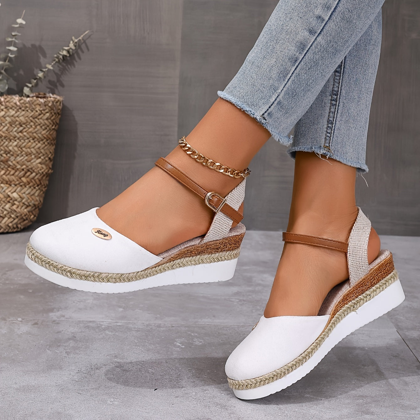 Zanira™ – Sandales Compensées Femme Chic et Confortable à Bout Fermé Été
