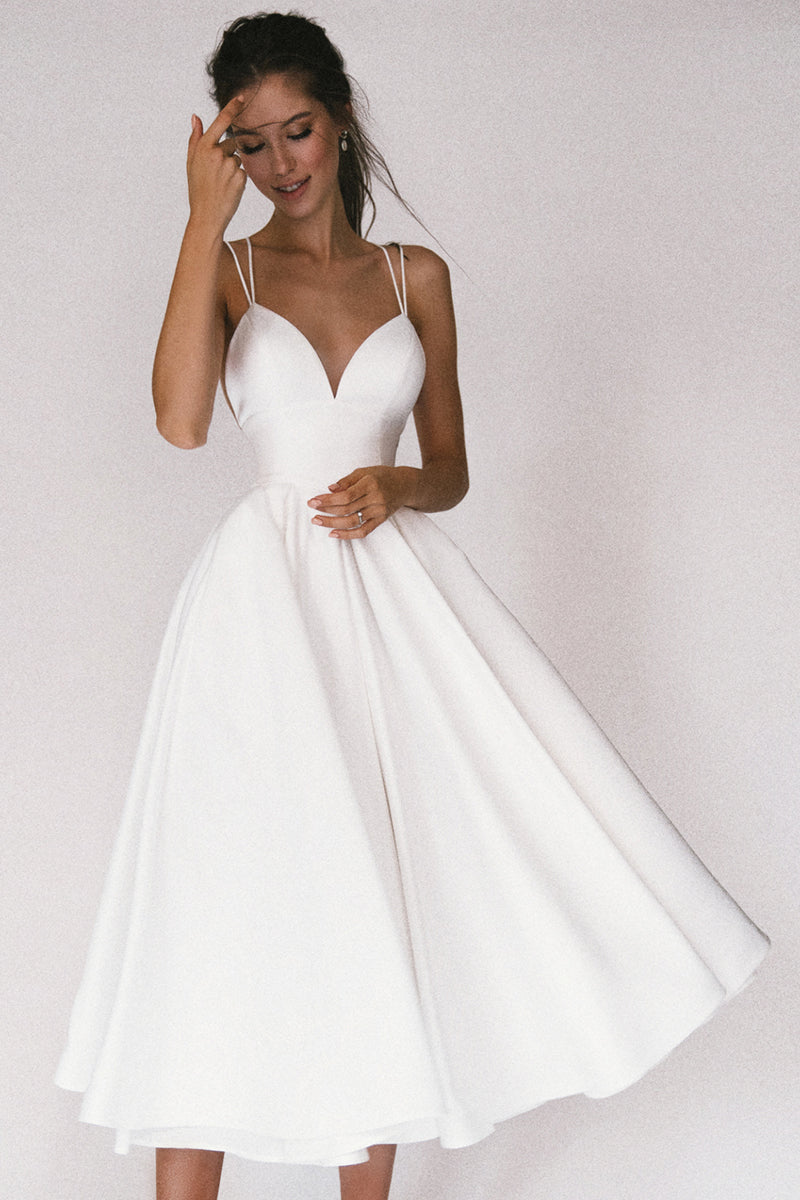 Robe de Soirée Élégante pour Femme Longue en V