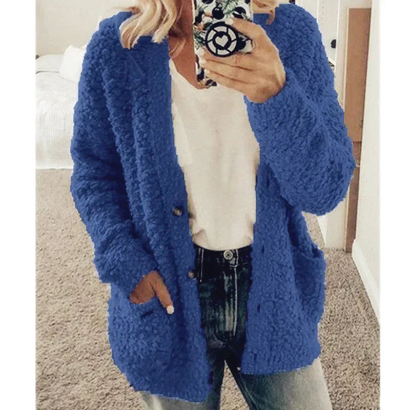 Veste femme hivernale blanche épaisse avec poches et boutons