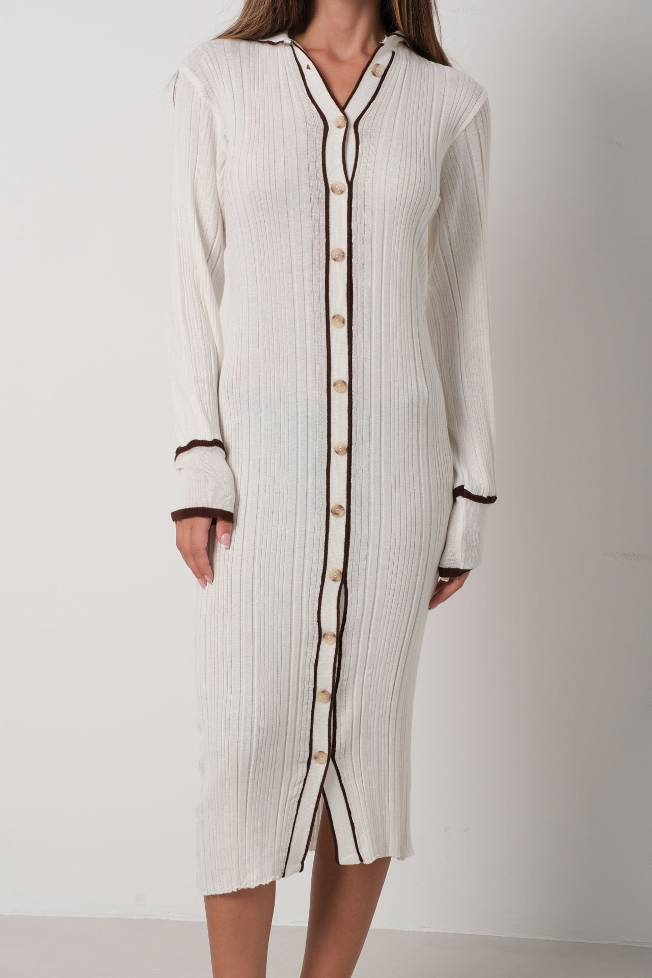 Robe Tricotée Femme Boutons Contraste Élégante