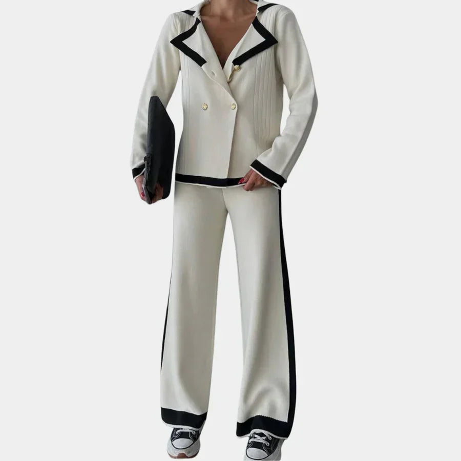 Tenue Décontractée Femme : Top Court et Pantalon Jogging Doux