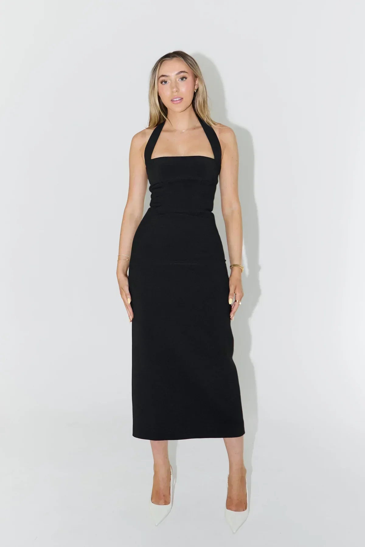 Robe Soirée Courte en Satin Noir Élégante - PanierRoyale