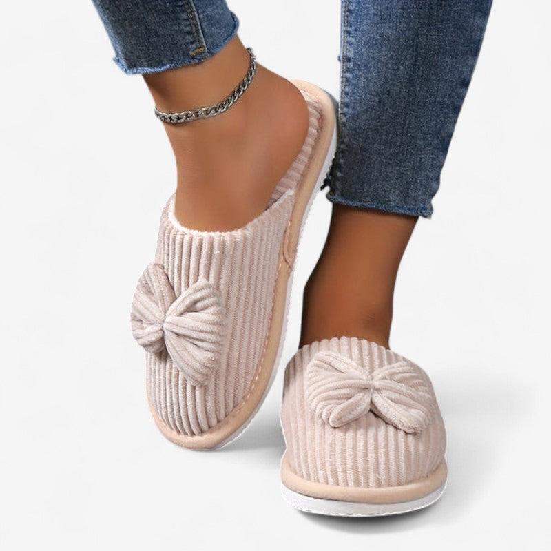 Chaussons Peluche Confortables avec Nœud - PanierRoyale