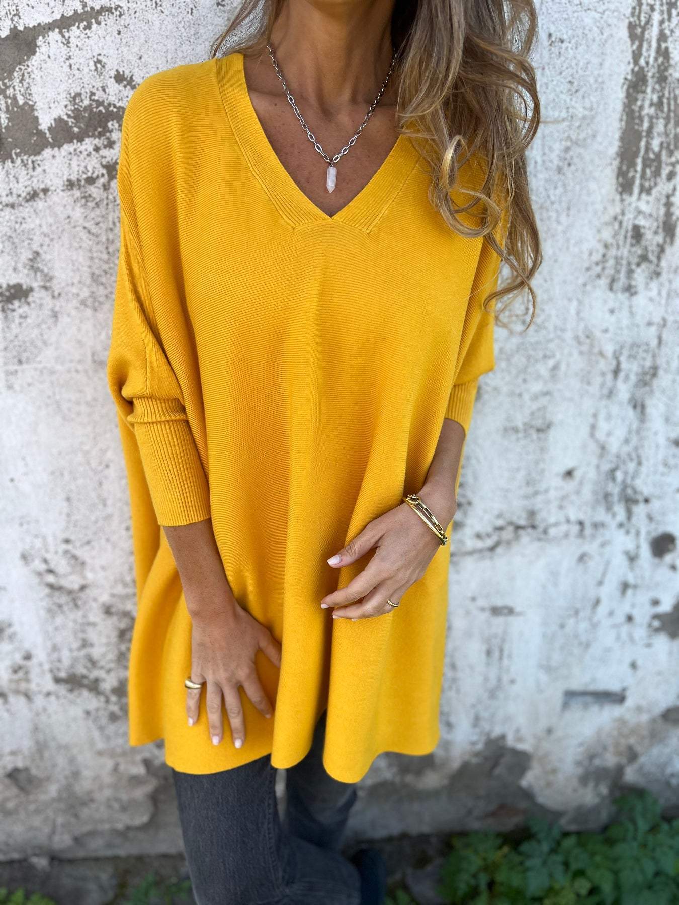 Pull Femme Noir Élégant Manches Longues