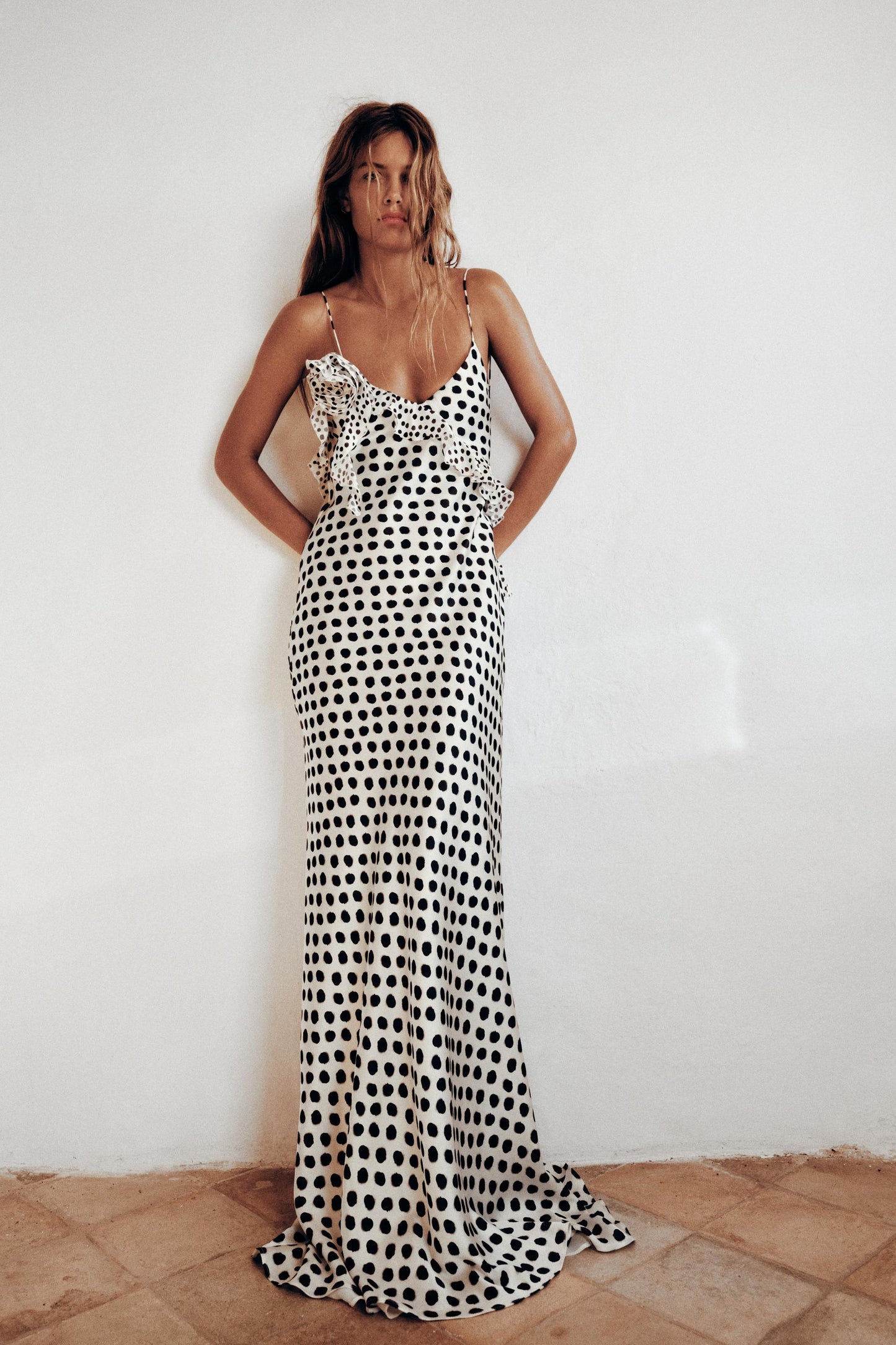 Robe Femme Épaules Dévoilées à Points Imprimé - BerlinGlamour