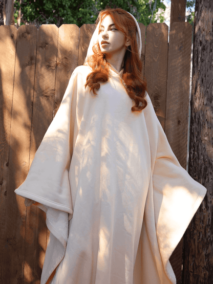Cape Femme Noir Chic et Élégante