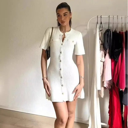 Robe Courte Élégante à Manches Boutonnées Chic
