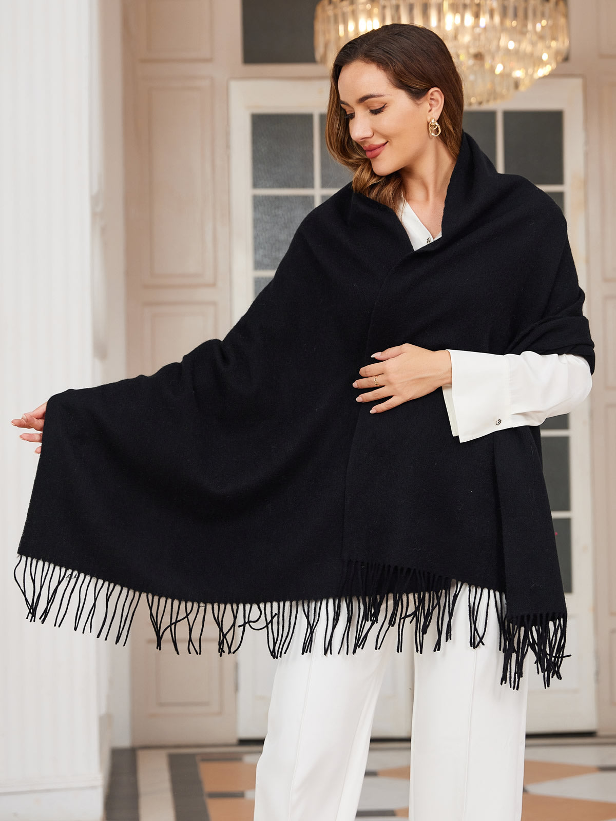 Écharpe Femme Chaude et Douce à Pompons Hiver