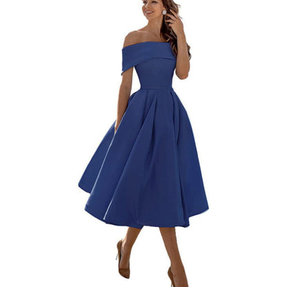 Robe Féminine Évasée Découpe Épaules