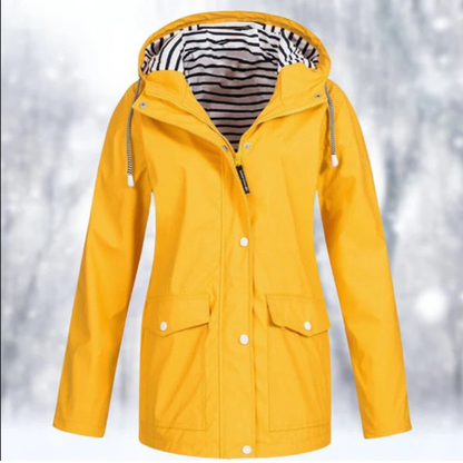 Veste femme à capuche avec fermeture éclair et poches avant - BerlinGlamour