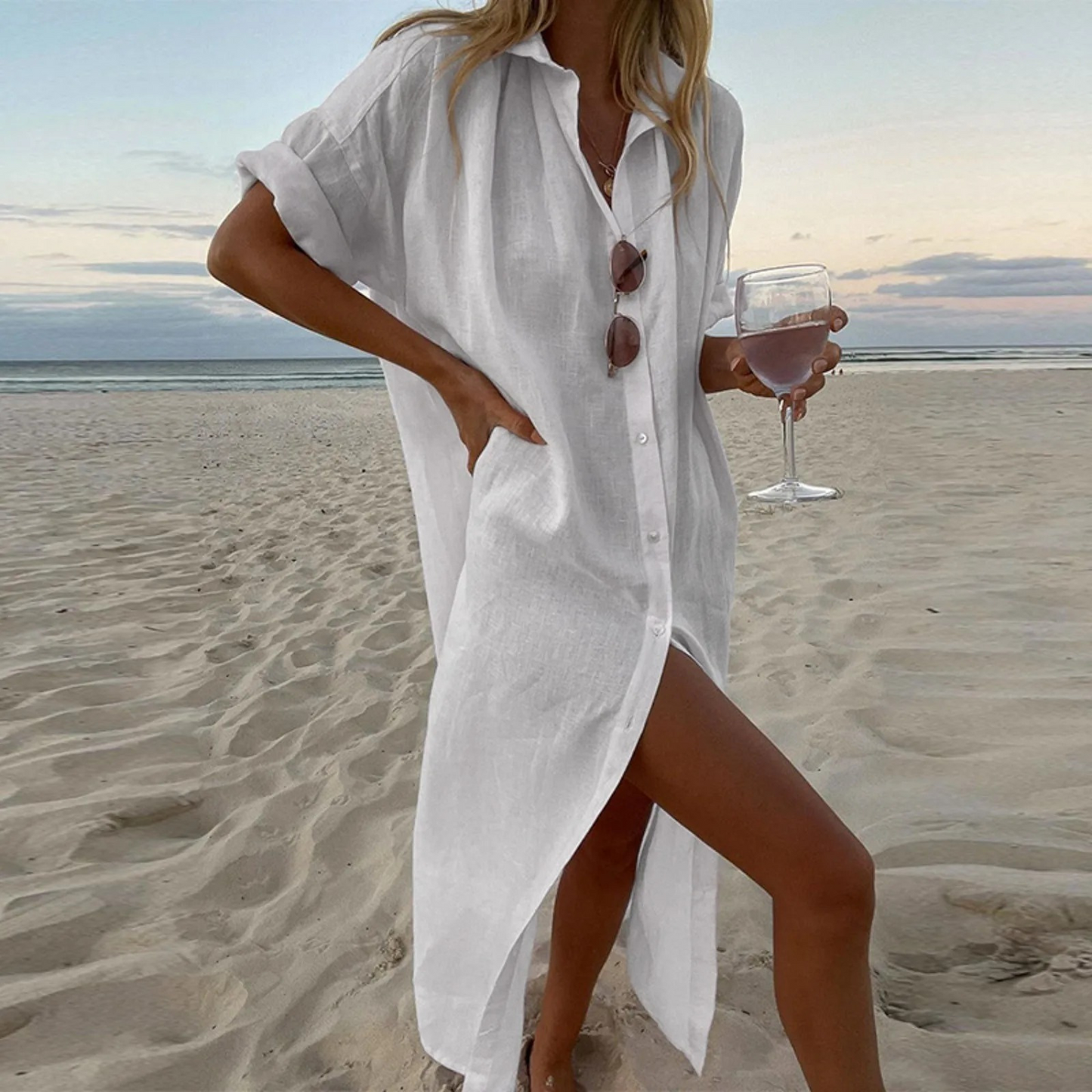 Robe Chemisier Grande Taille Féminine avec Décolleté et Style Chic
