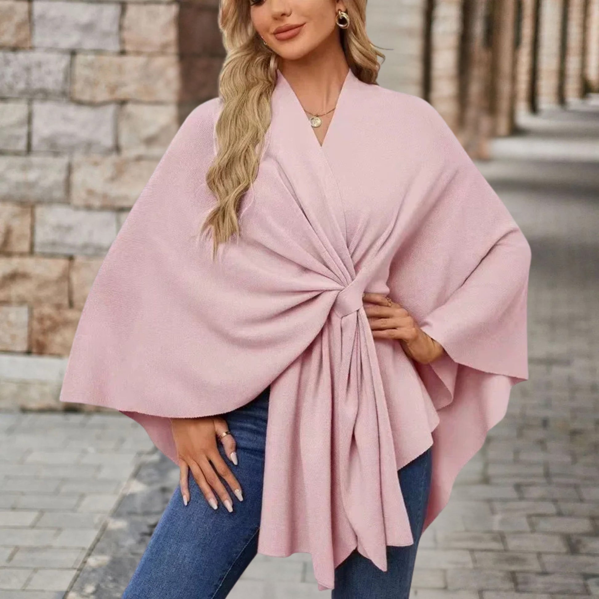 Top femme cape décolleté avec nœud devant - BerlinGlamour