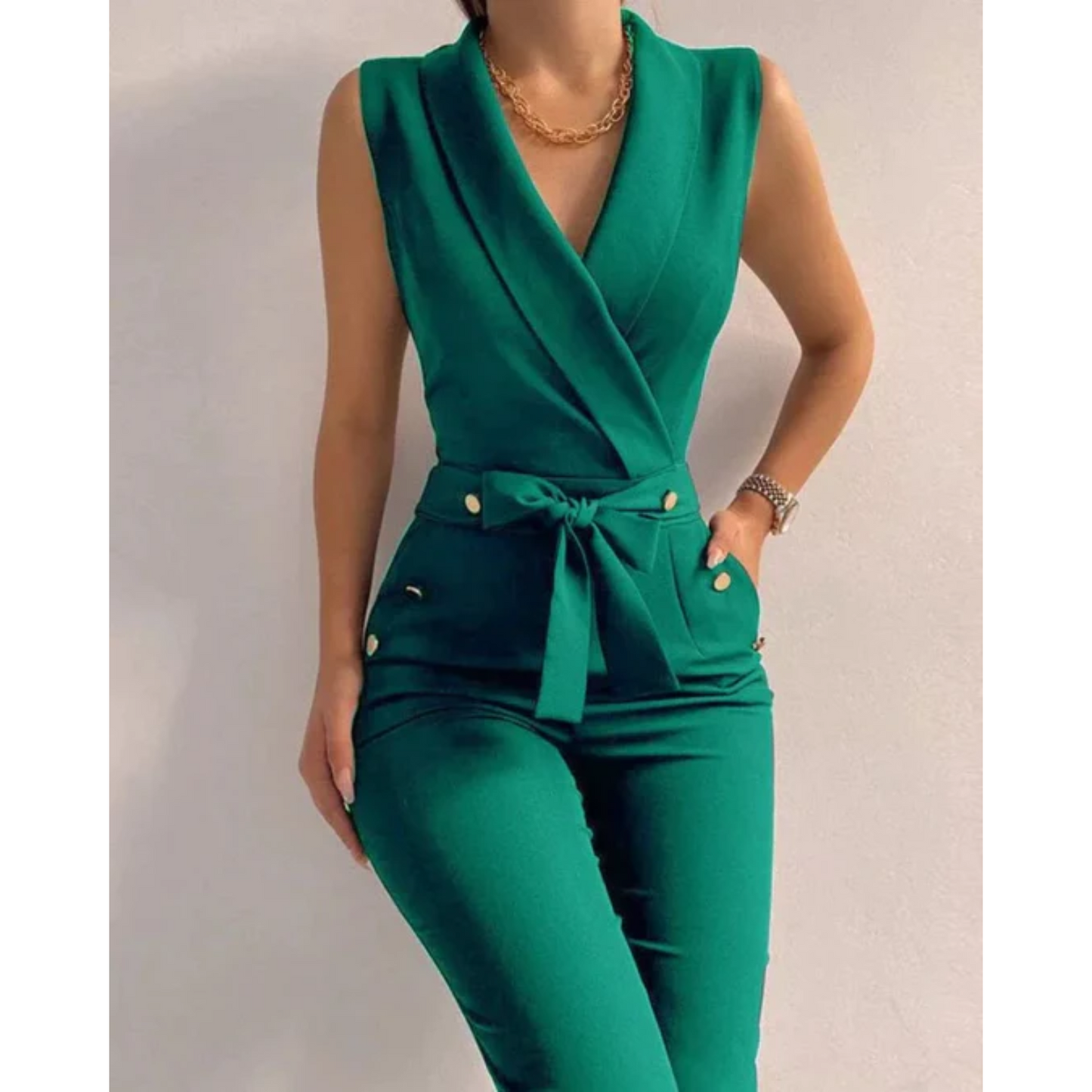 Combinaison Femme Élégante Sans Manches Chic et Féminine