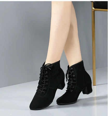 Bottines Femmes Chic et Décontractées à Lacets