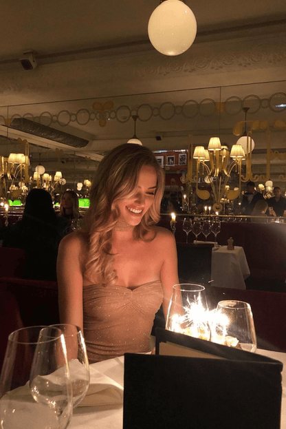 Robe Soirée Élégante Transparente et Glamour