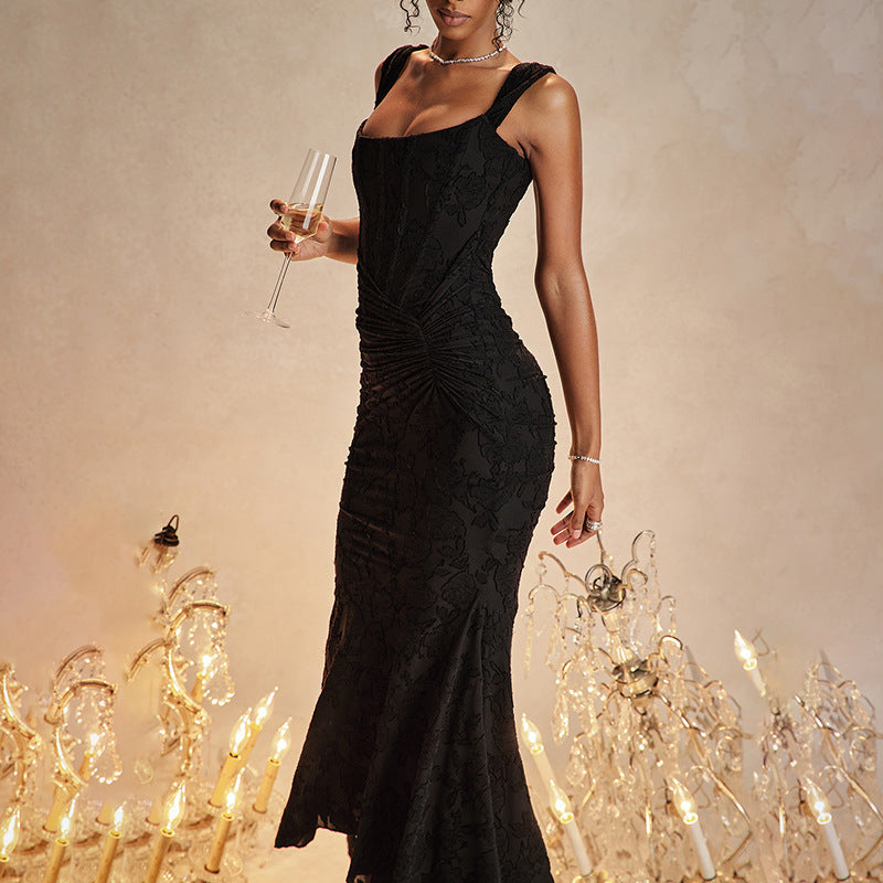 Robe de soirée sans bretelles en dentelle élégante