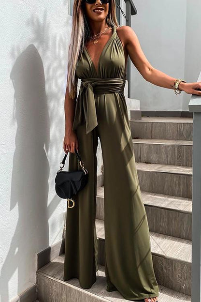 Robe-Combinaison Féminine Élégante Décolleté Profond