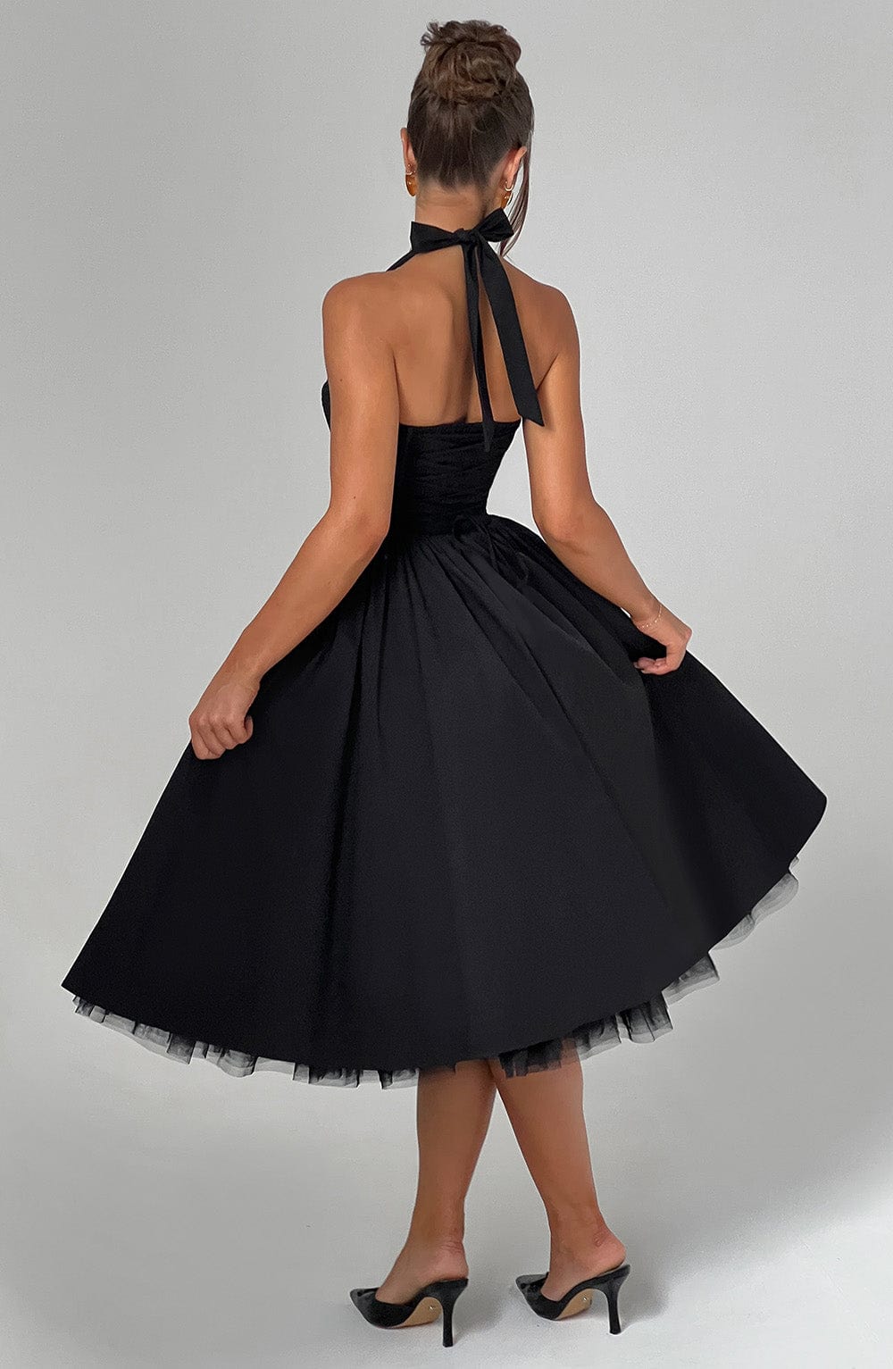 Robe de mariée invitée midi élégante pour femmes