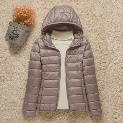 Veste Matelassée Femme Légère Capuche Fonctionnelle Coupe Ajustée
