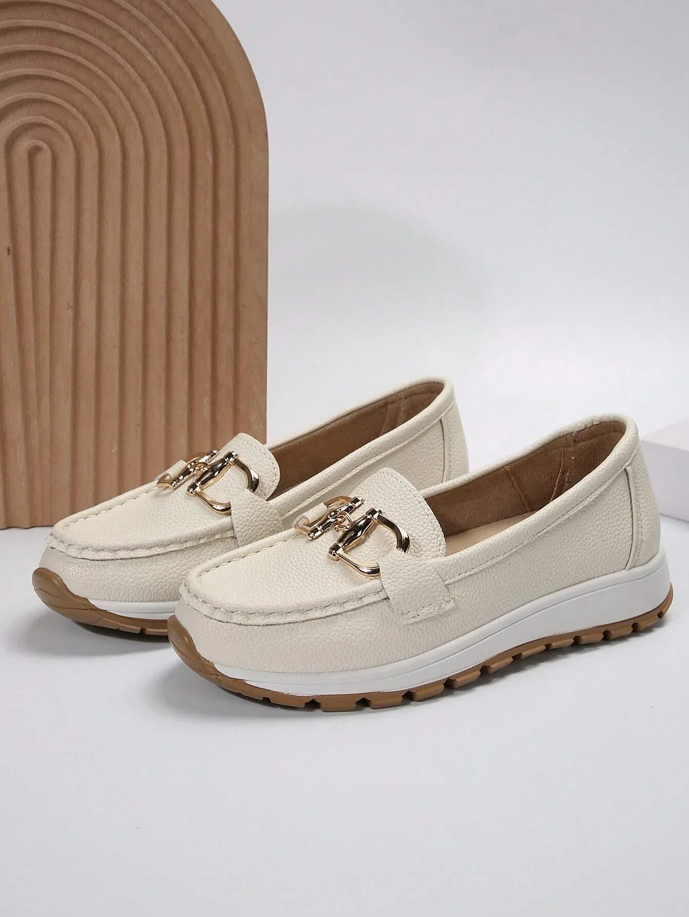 Mocassins Femmes élégants avec détail métallisé