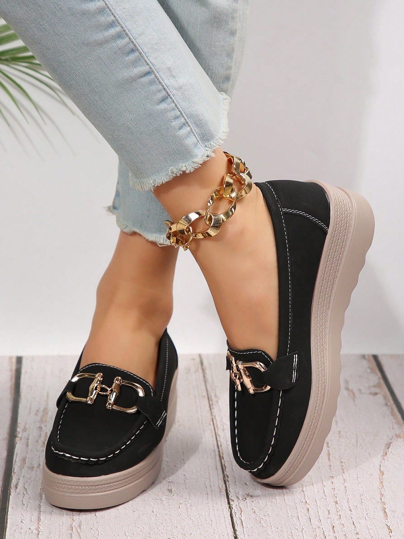 Mocassins Femmes élégants avec détail métallisé
