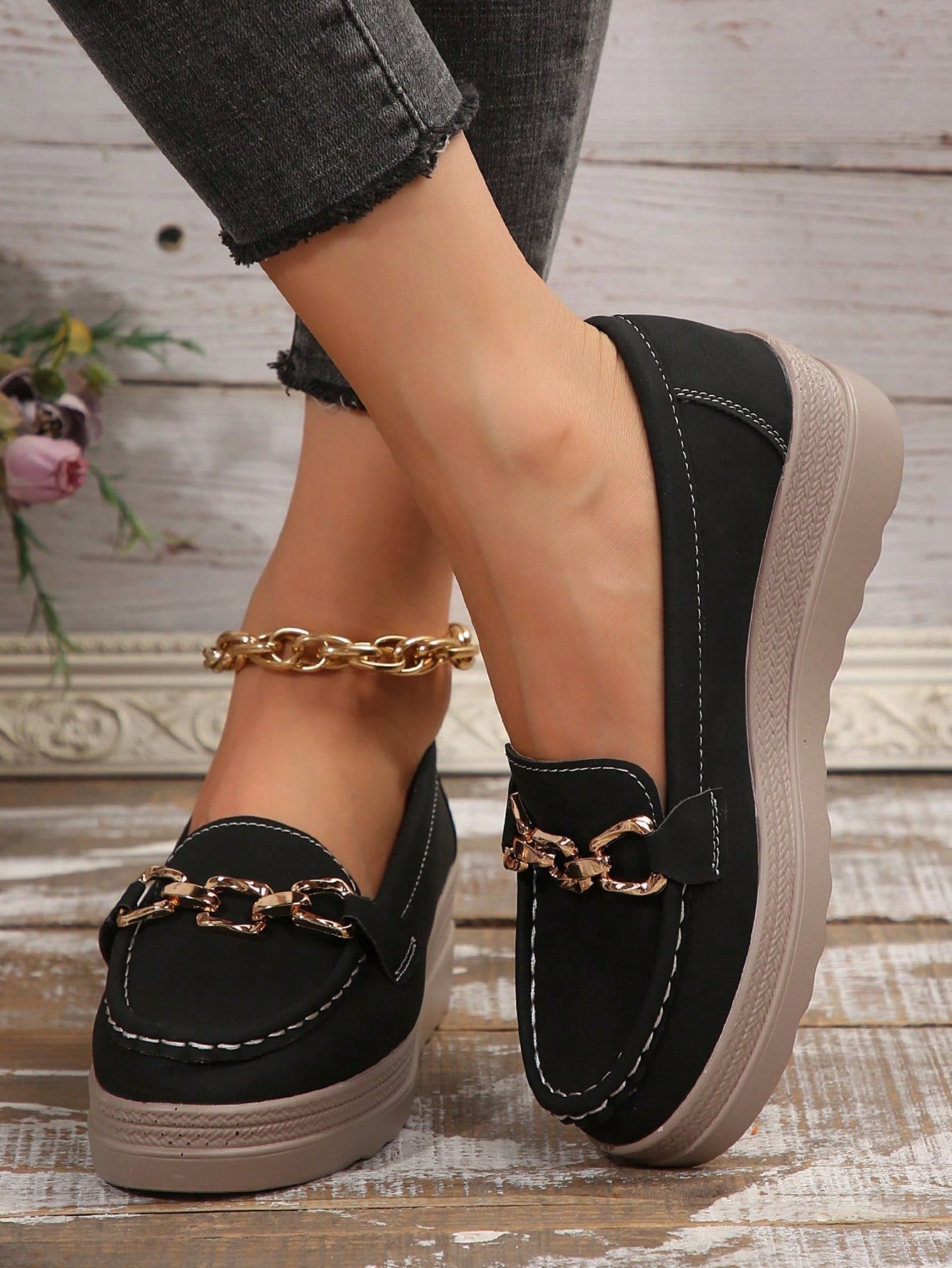 Mocassins Femmes élégants avec détail métallisé
