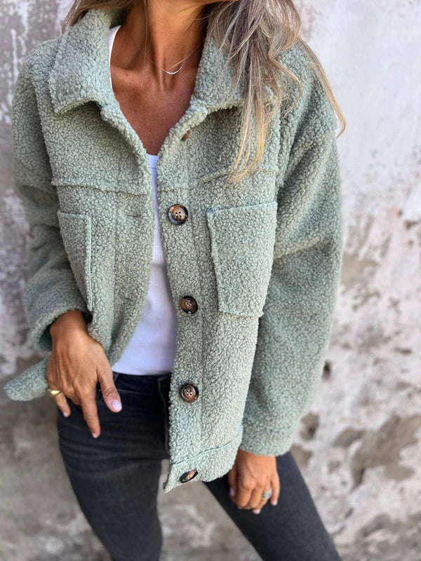 Veste Tricotée Grande Taille pour Femme avec Poches et Boutons
