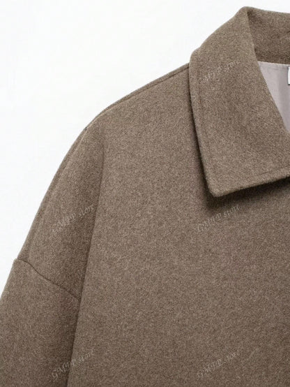 Veste en laine courte avec boutons, style parisien et automnal