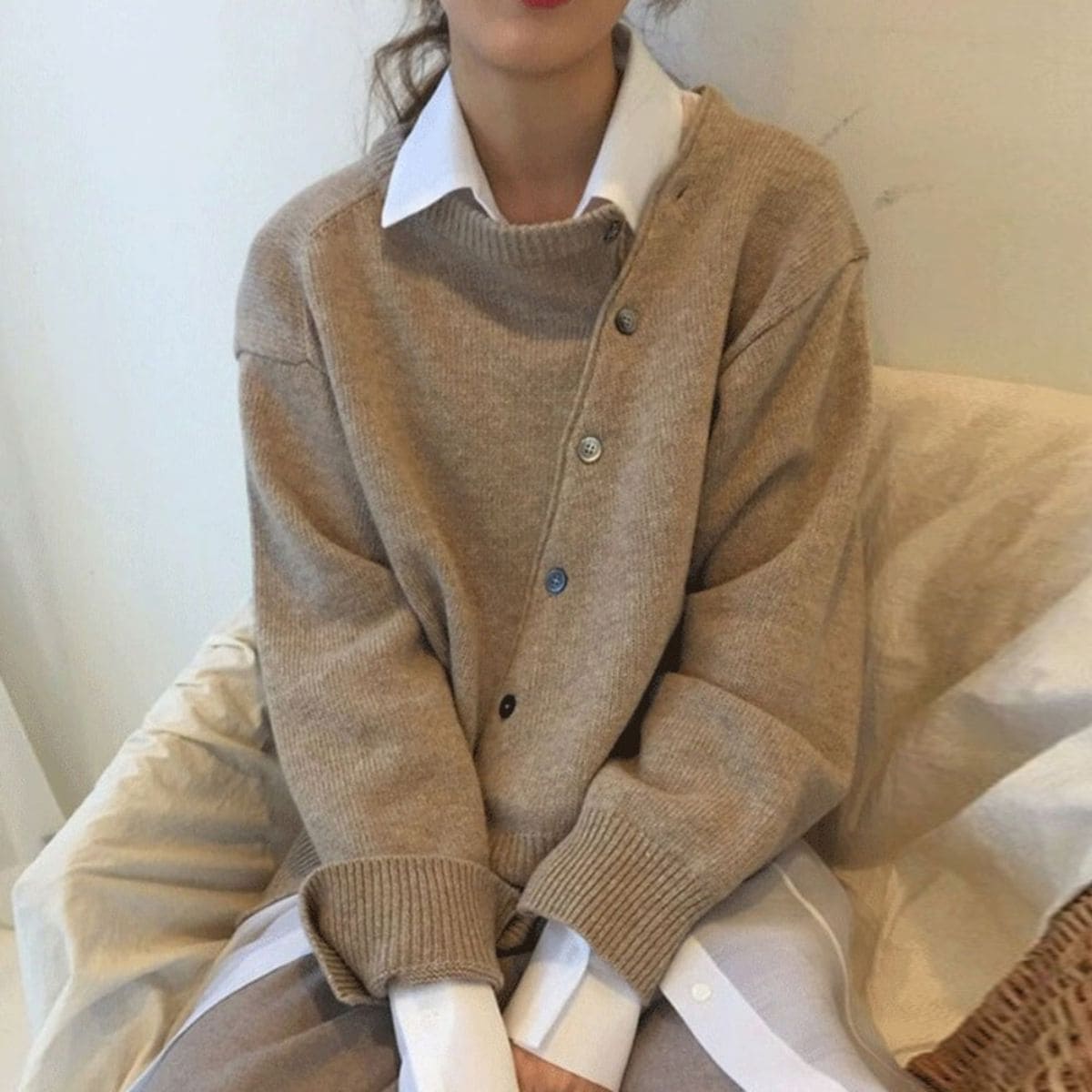 Cardigan Femme Boutons Asymétriques Coupe Décontractée