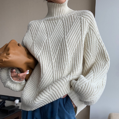 Pull femme oversize douillet blanc ou noir - PanierRoyale
