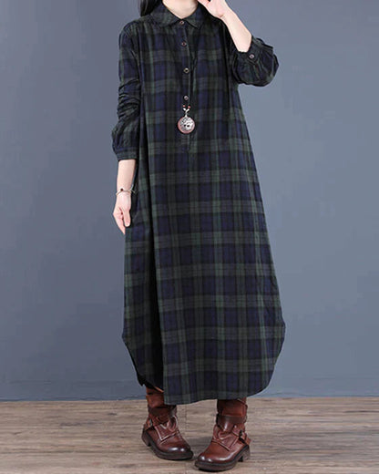Robe Longue à Carreaux Chic et Élégante