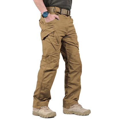 Pantalon imperméable homme slim avec poches zippées