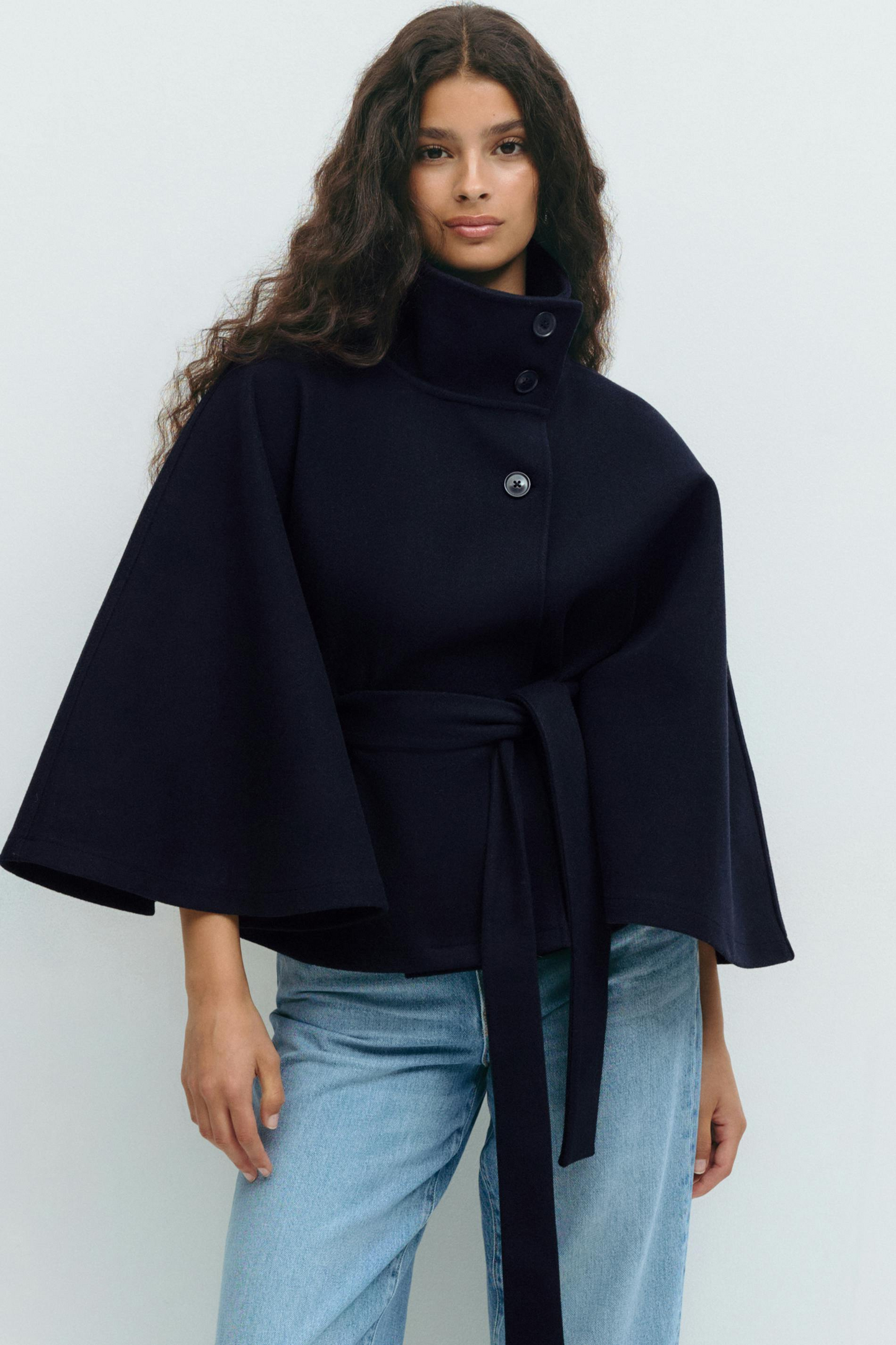 Veste Cape Féminine Élégante avec Ceinture ajustable - PanierRoyale