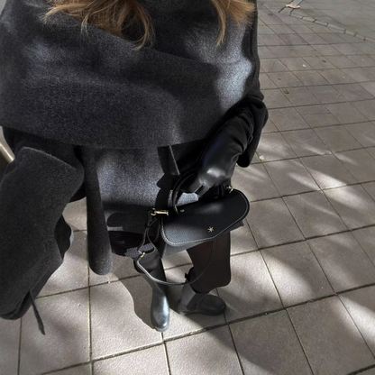 Cape Femme Élégant en Laine Douce