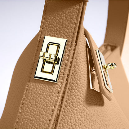 Sac à Épaule Femme en Cuir Structuré Beige avec Fermeture Dorée