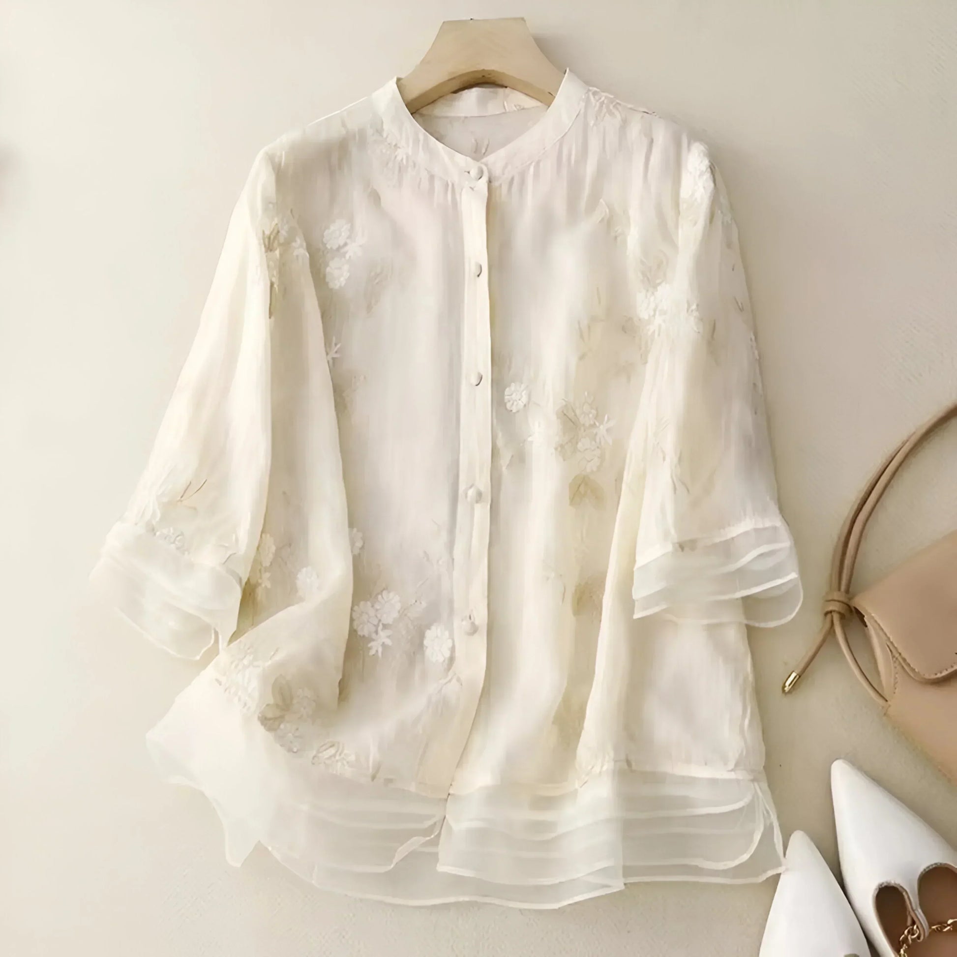 Blouse en Soie Légère à Fleurs Élégante - PanierRoyale